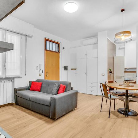 Ris161 -Modern Apartment Equipped With All Comfort- Sesto San Giovanni Exterior photo